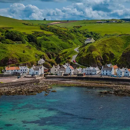 Fisherman'S Cottage In Pennan Exterior photo